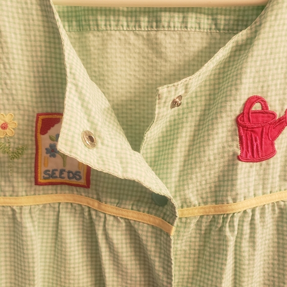 80's Vintage Snap Button House Dress - Picture 3 of 10